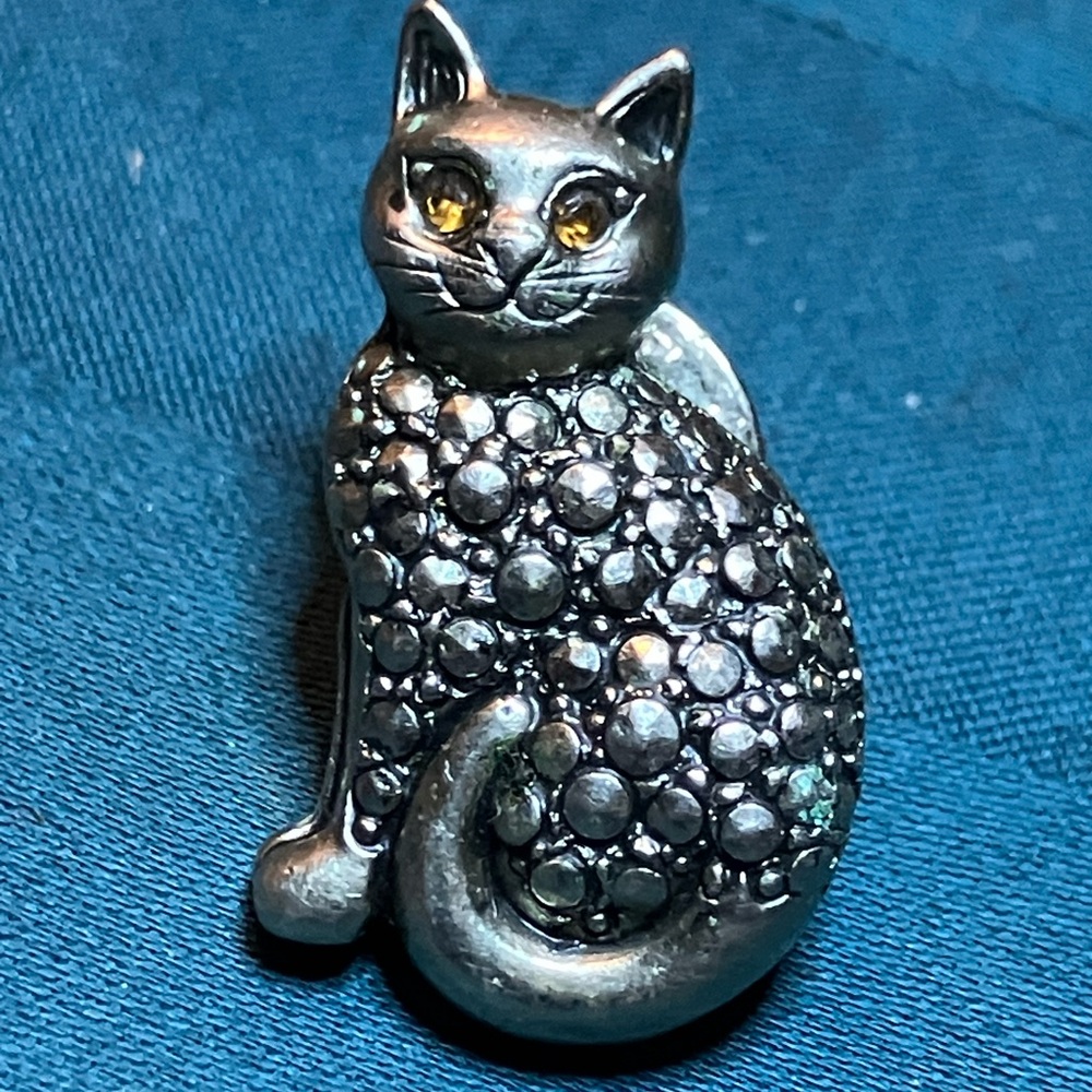 Vintage Avon Cat Lapel Pin Tie Tack with Amber Glass Eyes